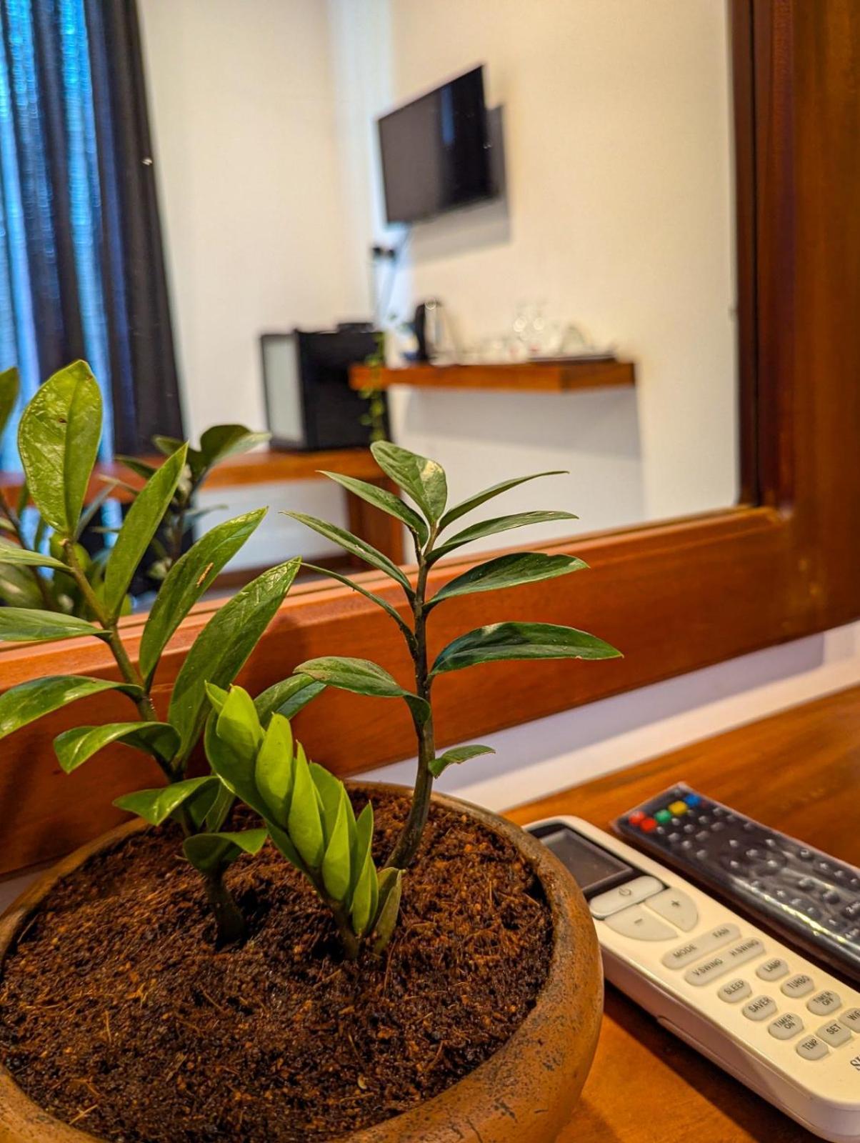 Airport Hotel By Cmb Apartments Negombo Luaran gambar