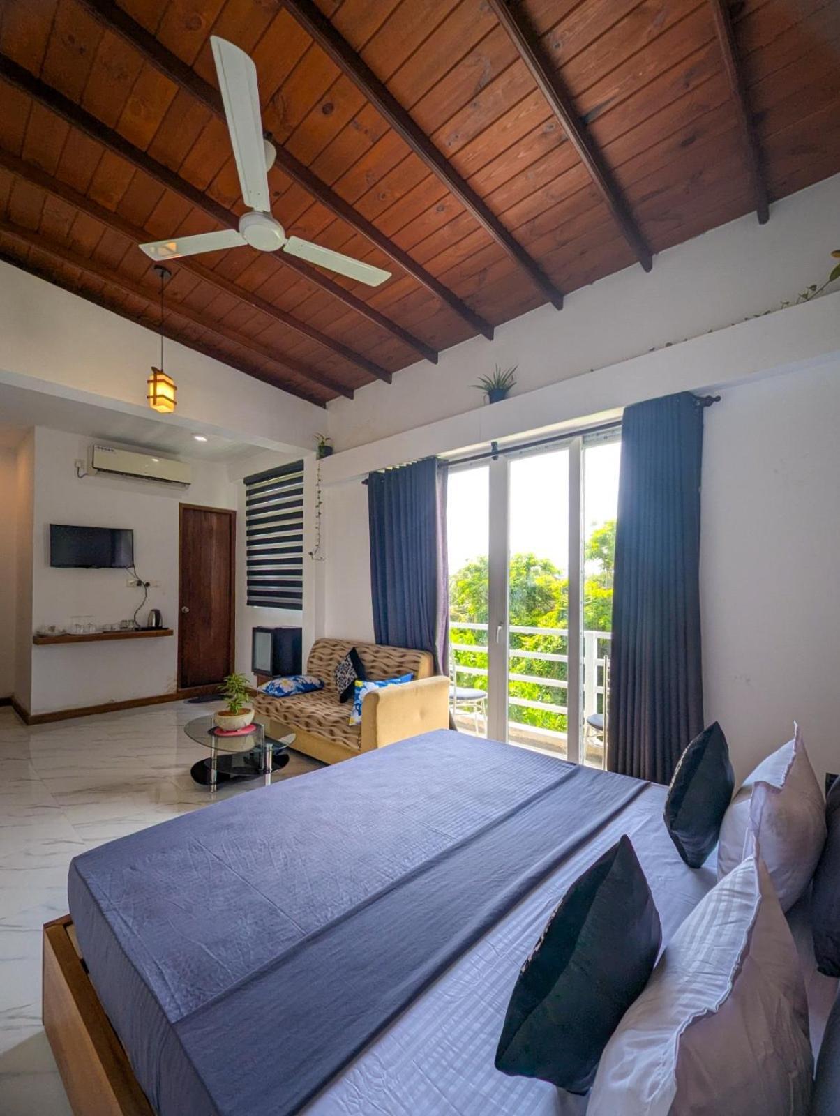 Airport Hotel By Cmb Apartments Negombo Luaran gambar